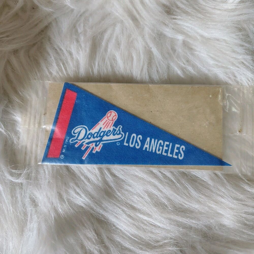 Vintage 4.25" Mini Felt Pennant MLB 1992 Los Angeles Dodgers Sealed